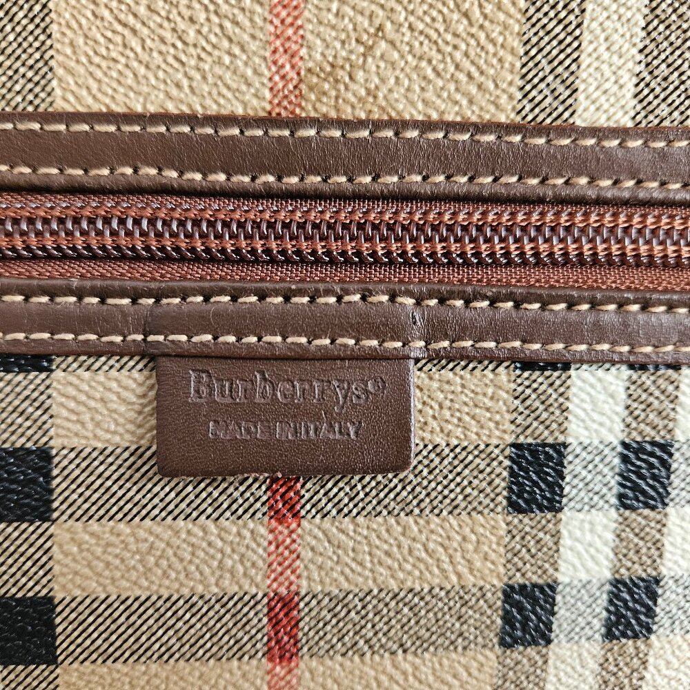 Burberrys Vintage Haystack Boston Brown PVC Travel Bag - EUC - Picture 16 of 16